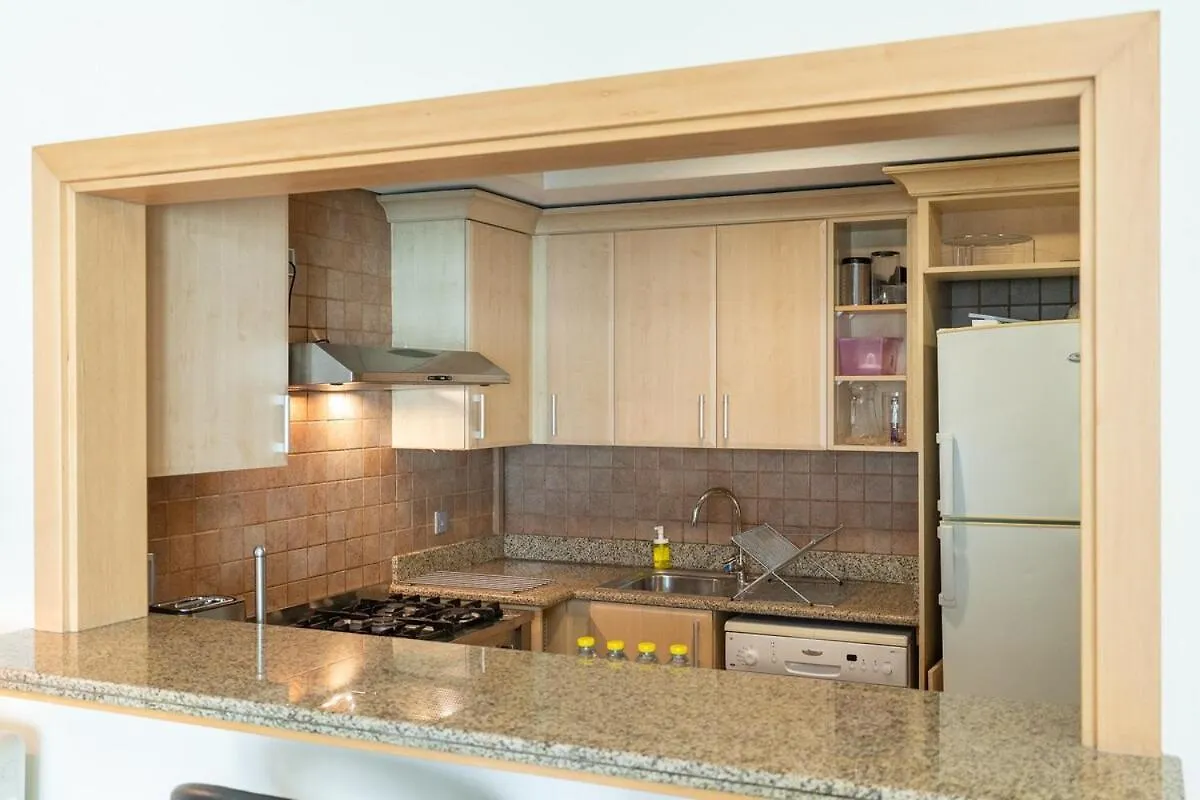 Elegant 3Br Apartment Near Beach In Palm Jumeirah Dubai 0*,  United Arab Emirates