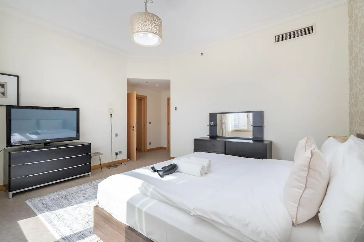 דובאי Elegant 3Br Apartment Near Beach In Palm Jumeirah איחוד האמירויות הערביות